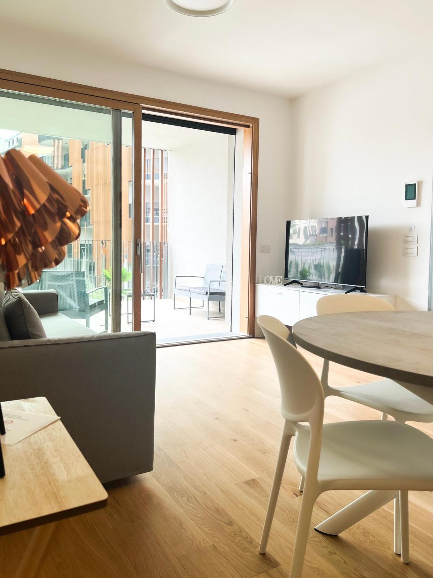 Comecasa Modern Terraced & Palestra Apartment Милано Екстериор снимка