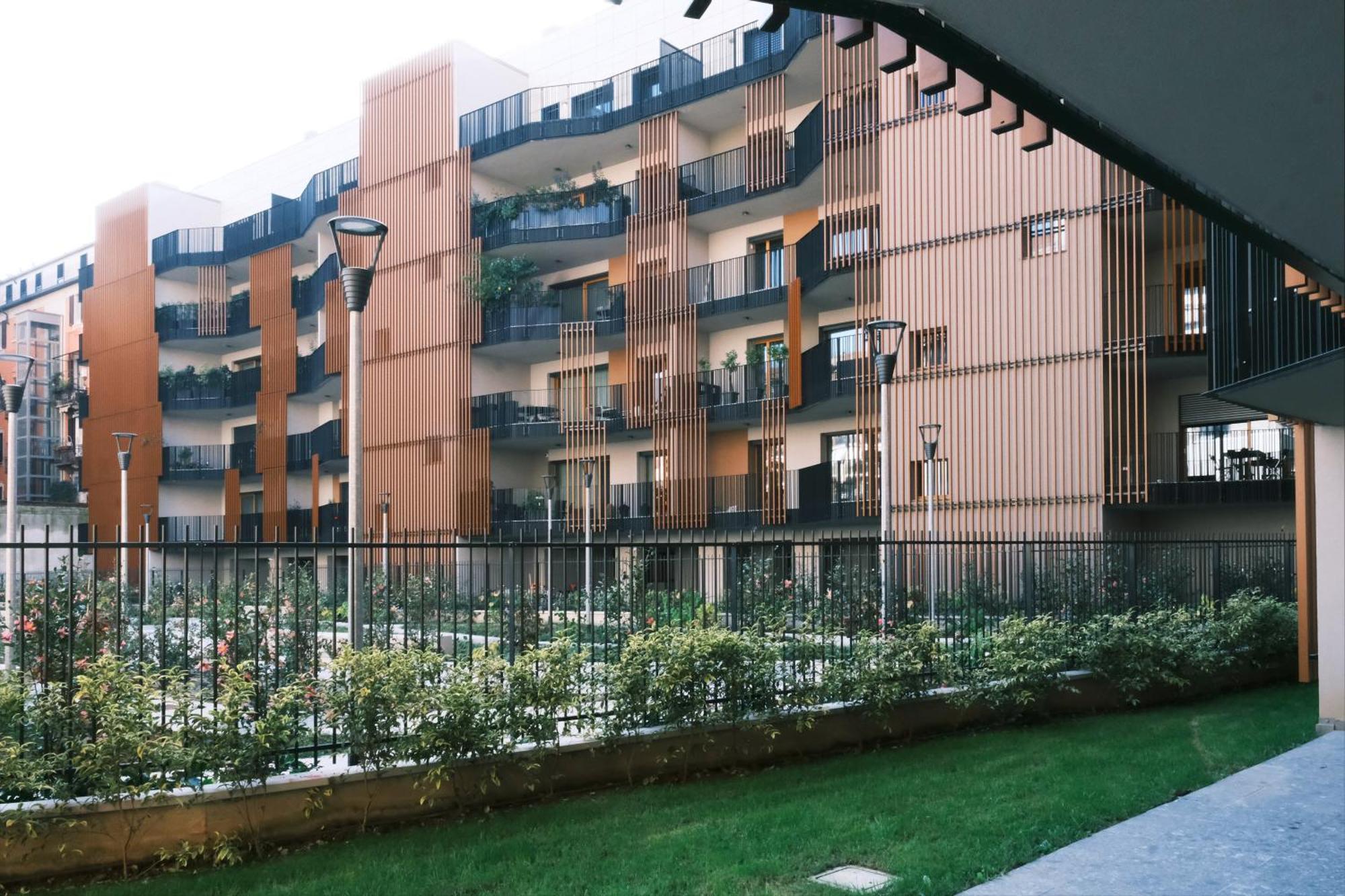 Comecasa Modern Terraced & Palestra Apartment Милано Екстериор снимка