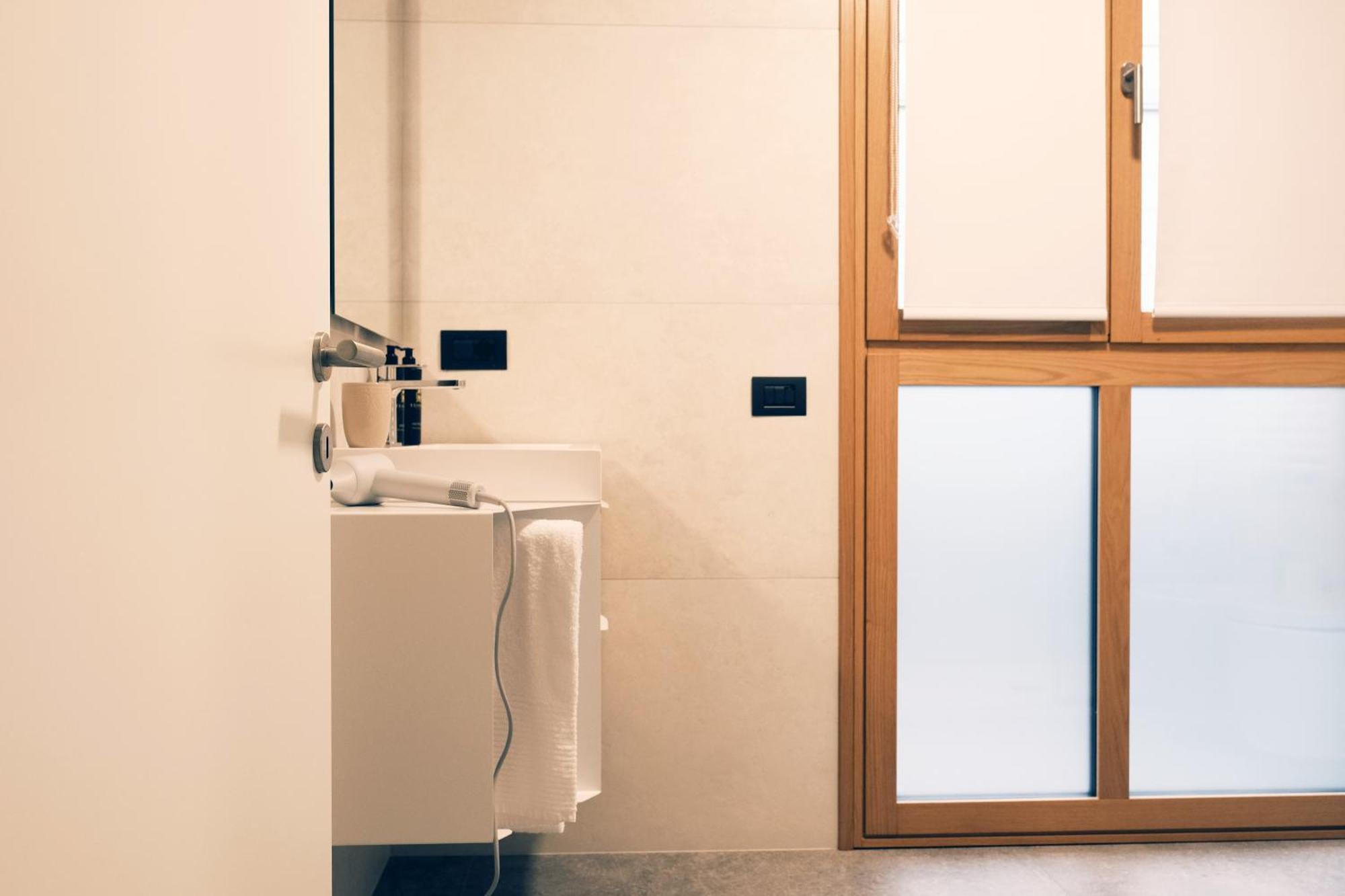 Comecasa Modern Terraced & Palestra Apartment Милано Екстериор снимка